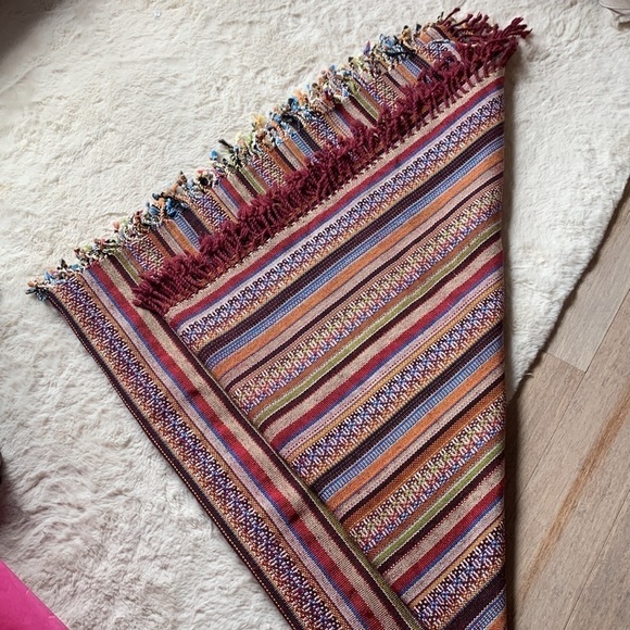 𝅺KILIM 68” Square. Lovely Bright Colors. - Picture 2 of 6